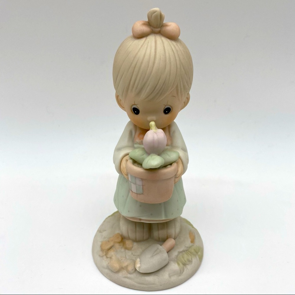 Precious Moments birth May porcelain Figurine